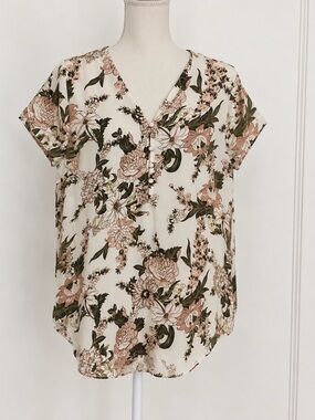 LOFT Ann Taylor Floral V-Neck Blouse with buttons | Women’s XL